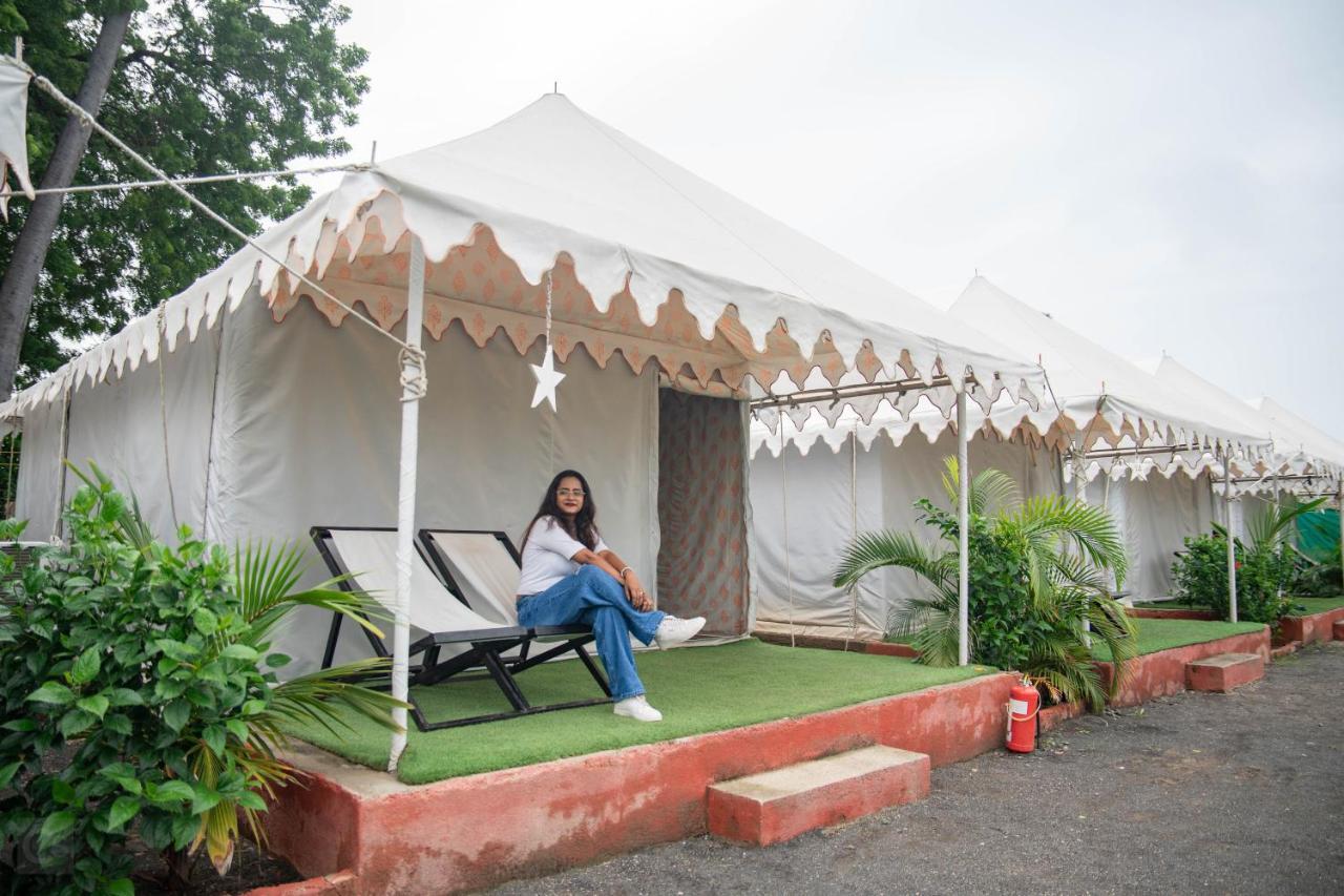 Unity Holiday Tent City Kevadia Buitenkant foto