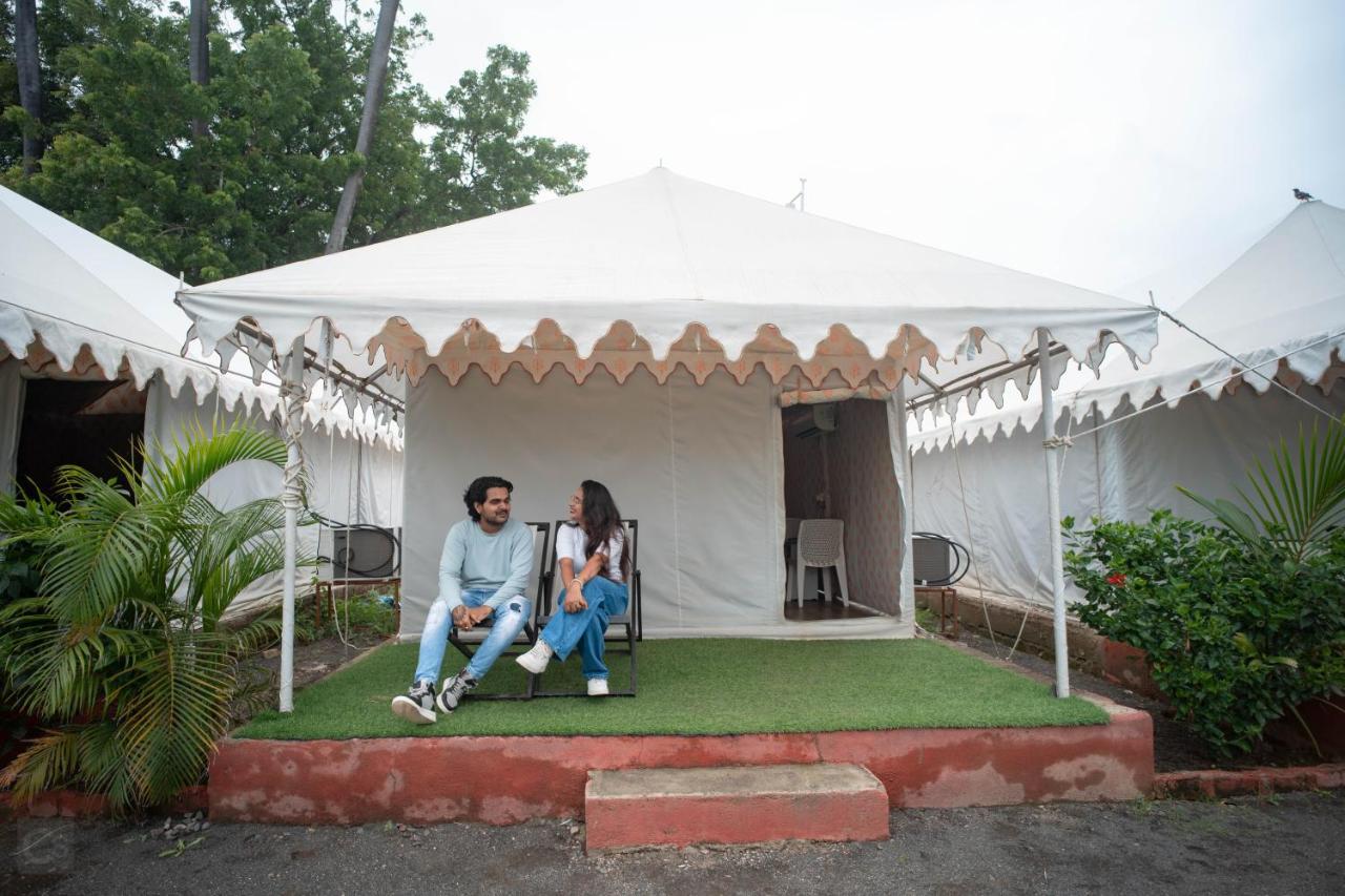 Unity Holiday Tent City Kevadia Buitenkant foto