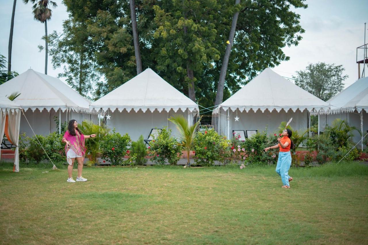 Unity Holiday Tent City Kevadia Buitenkant foto